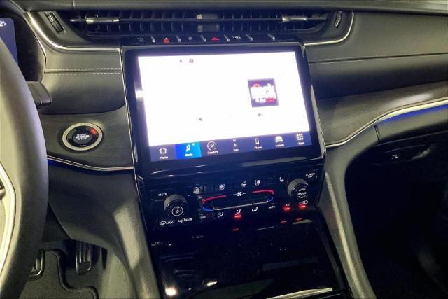 2024 Jeep Grand Cherokee Vehicle Photo in Kansas City, MO 64114