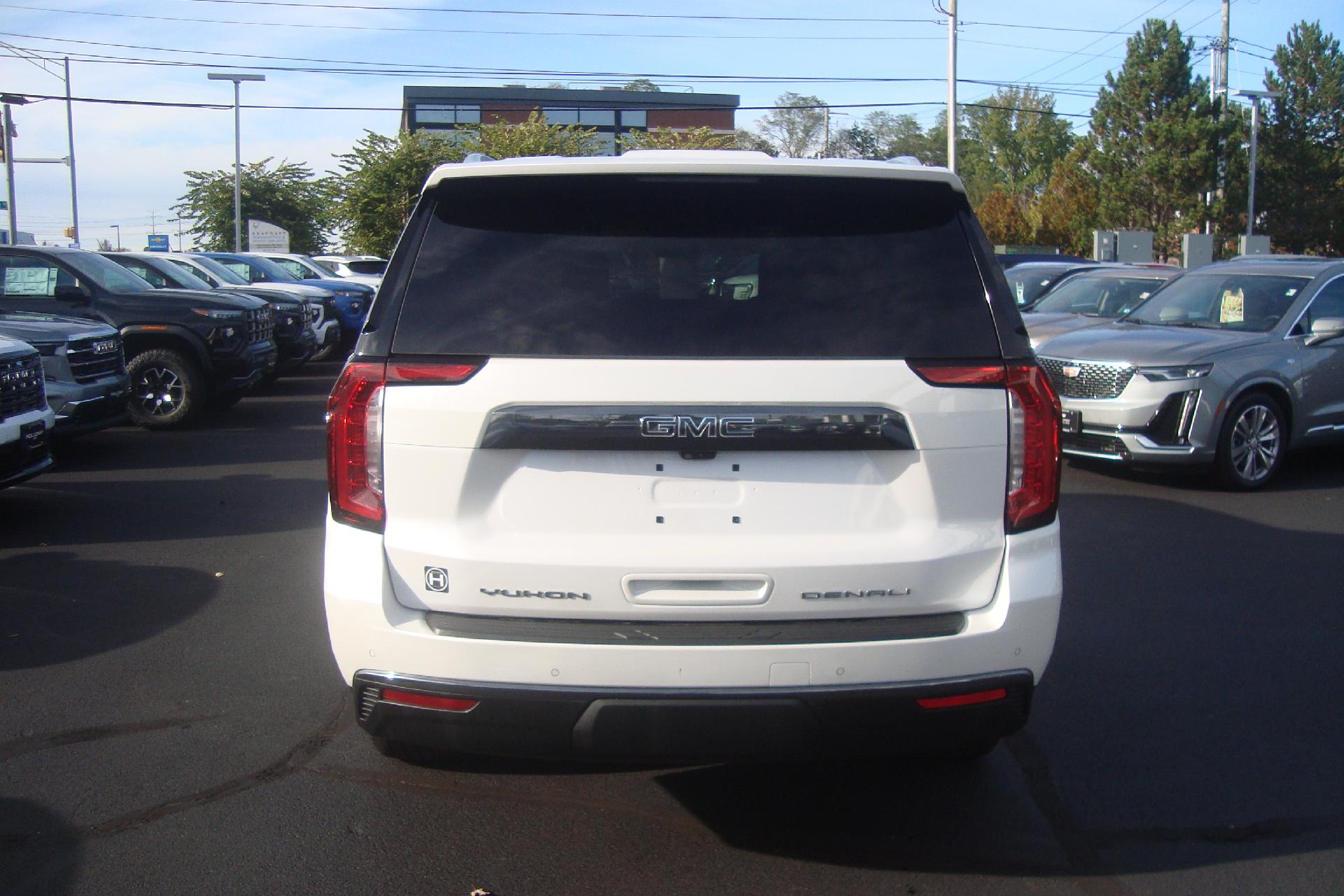 2023 GMC Yukon Vehicle Photo in PORTSMOUTH, NH 03801-4196