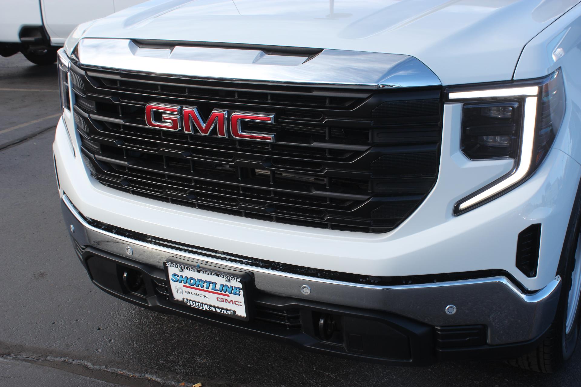 2026 GMC Sierra 1500 Vehicle Photo in AURORA, CO 80012-4011