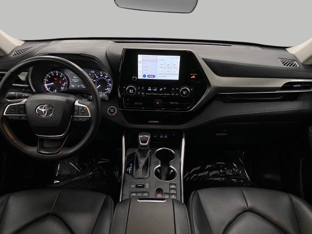 2024 Toyota Highlander Vehicle Photo in Appleton, WI 54913