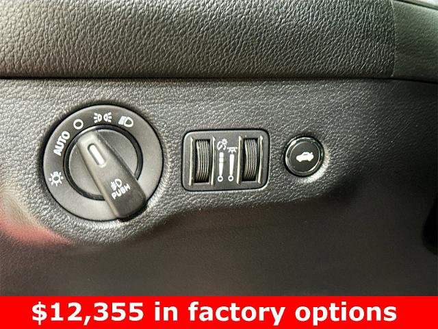 2017 Dodge Challenger Vehicle Photo in EVERETT, WA 98203-5662