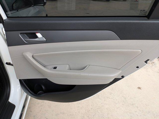 2016 Hyundai SONATA Hybrid Vehicle Photo in San Antonio, TX 78209