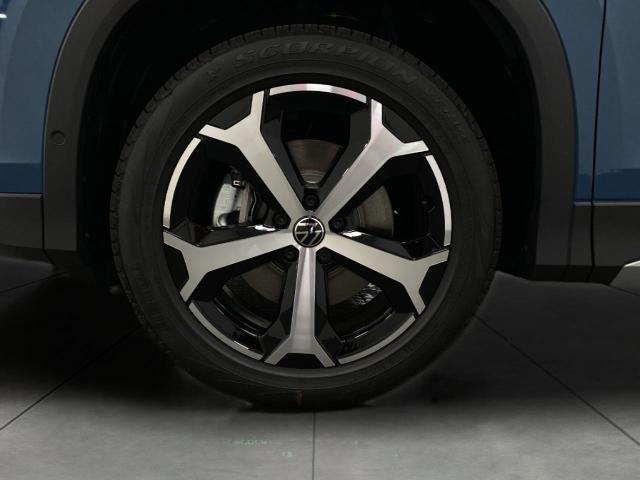 2025 Volkswagen Tiguan Vehicle Photo in Appleton, WI 54913