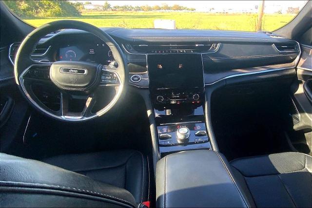 2023 Jeep Grand Cherokee L Vehicle Photo in TOPEKA, KS 66609-0000