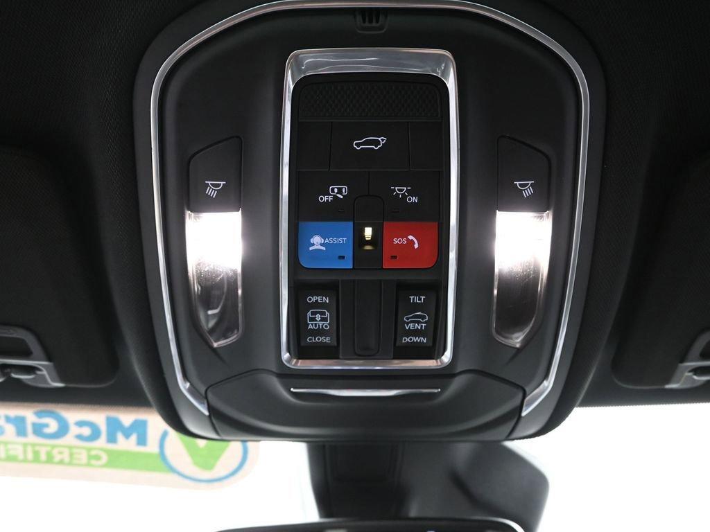 2022 Jeep Grand Cherokee L Vehicle Photo in Cedar Rapids, IA 52402