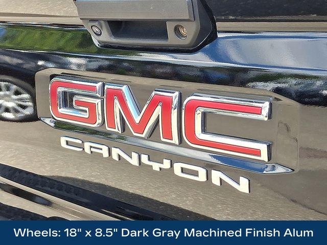 2023 GMC Canyon Vehicle Photo in DANBURY, CT 06810-5034