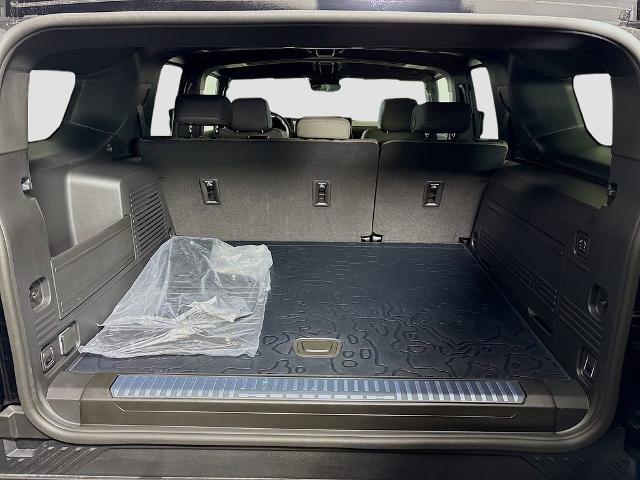 2025 GMC HUMMER EV SUV Vehicle Photo in PUYALLUP, WA 98371-4149