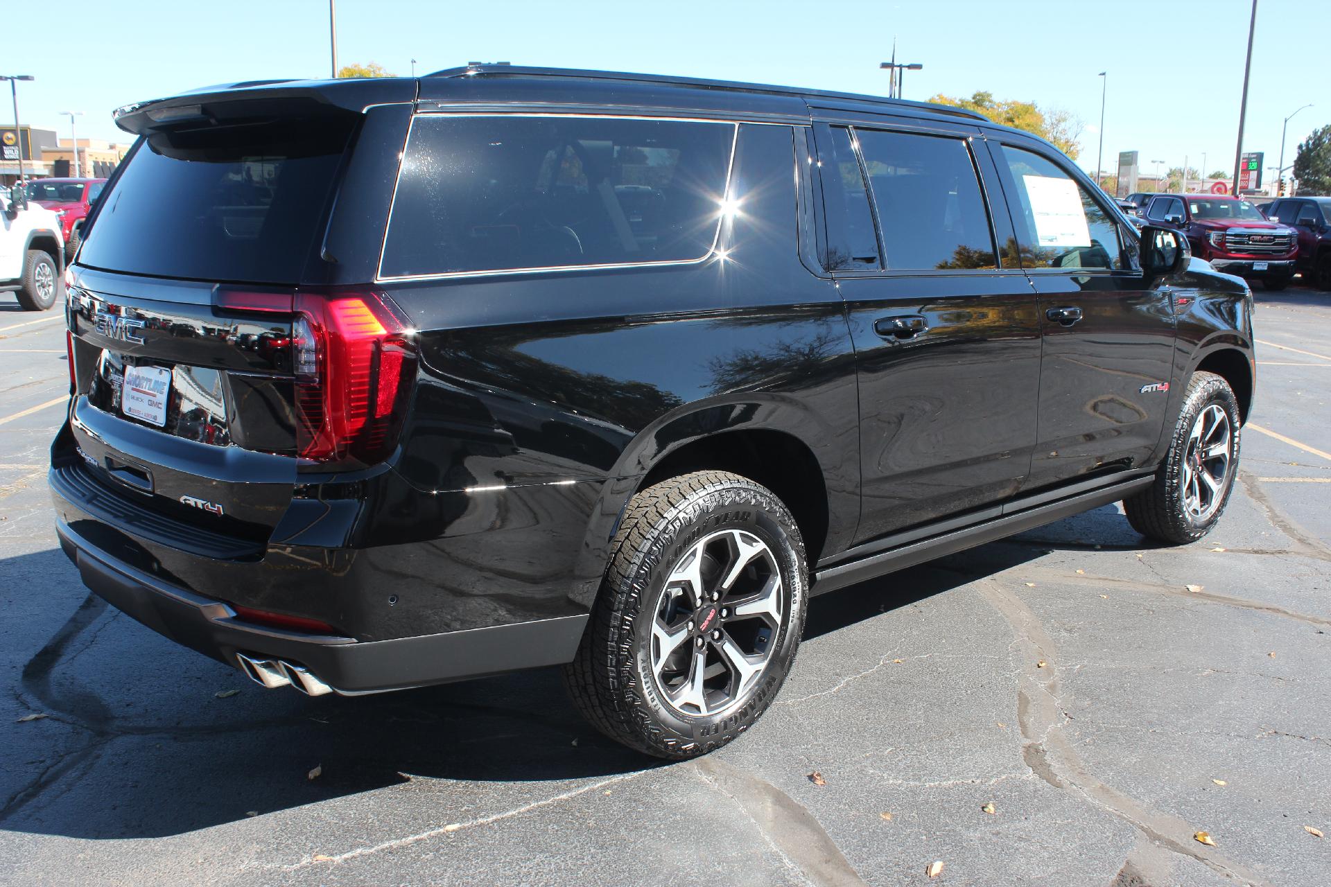 2026 GMC Yukon XL Vehicle Photo in AURORA, CO 80012-4011
