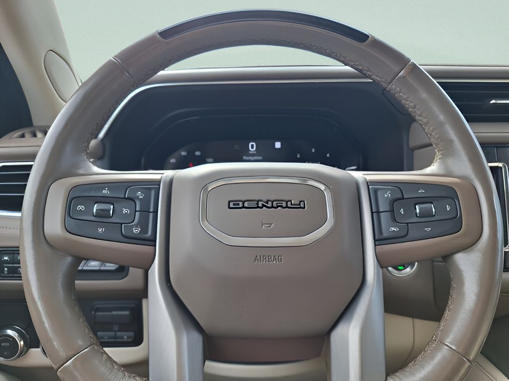 2023 GMC Yukon photo 17 of 36