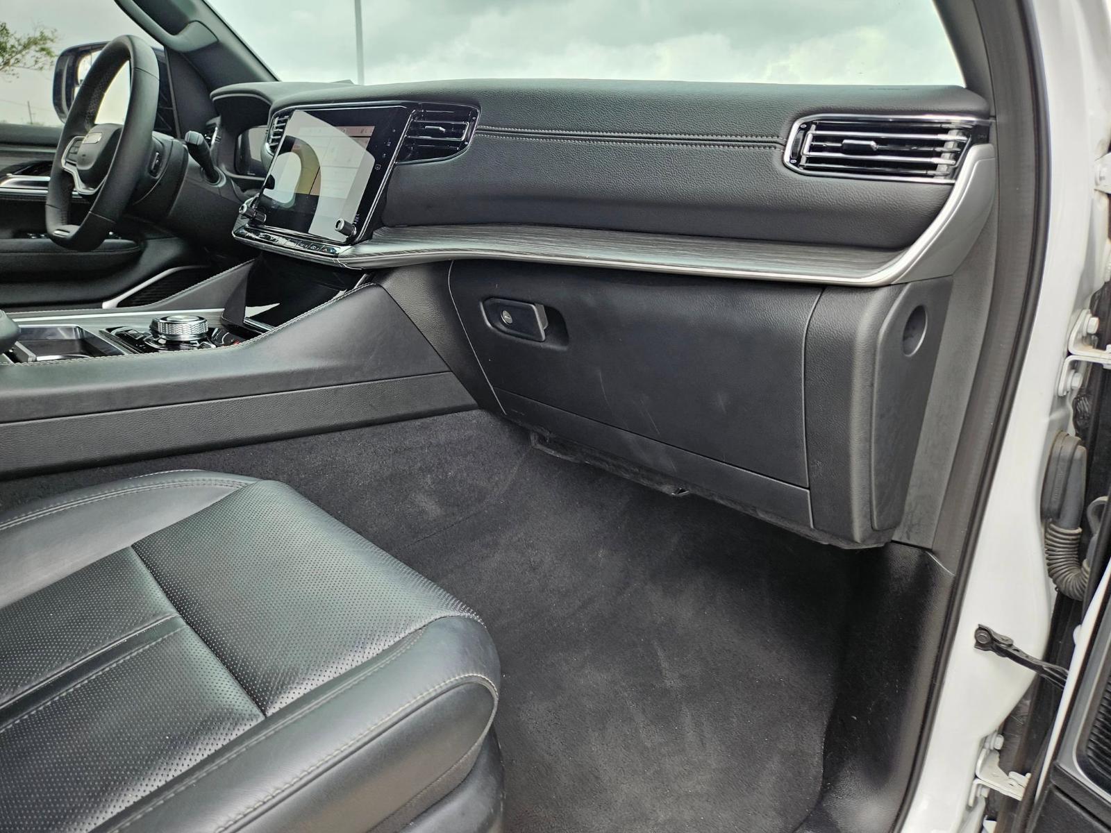 2023 Jeep Wagoneer Vehicle Photo in Seguin, TX 78155