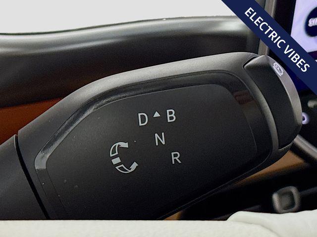 2025 Volkswagen ID. Buzz Vehicle Photo in Puyallup, WA 98371