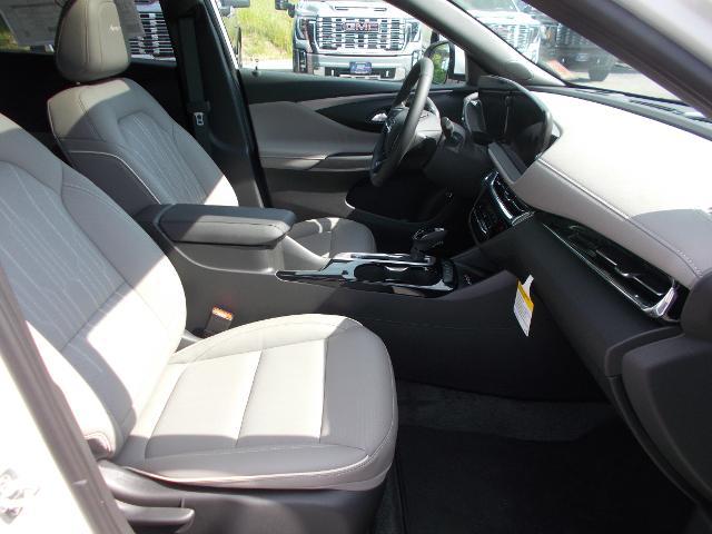 2025 Buick Envista Vehicle Photo in LOWELL, MA 01852-4336