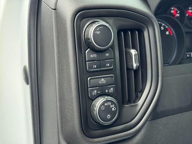 2023 Chevrolet Silverado 1500 Vehicle Photo in COLUMBIA, MO 65203-3903