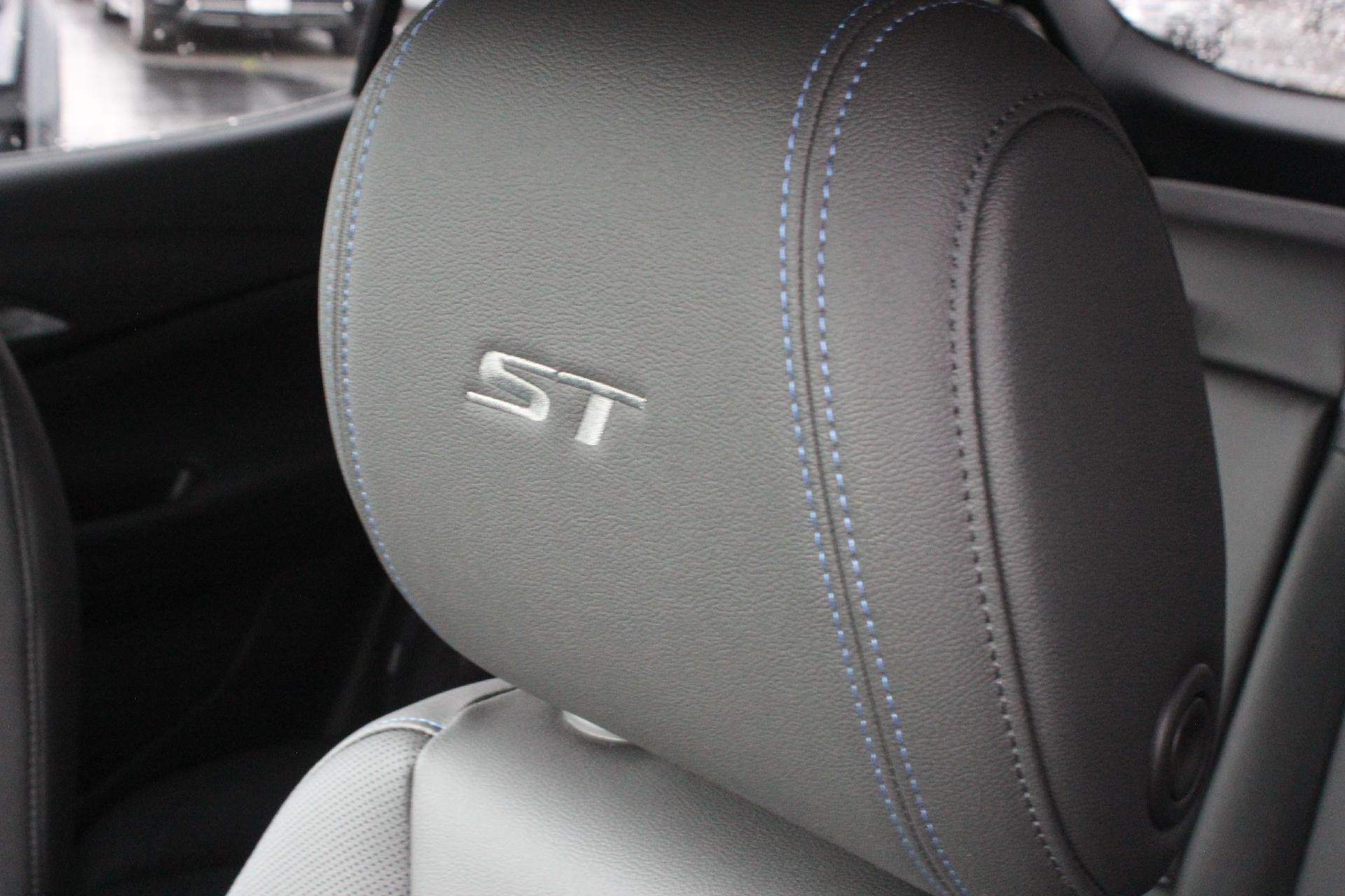 2026 Buick Encore GX Vehicle Photo in AURORA, CO 80012-4011