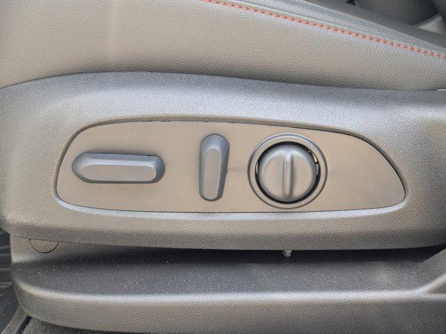2025 Chevrolet Blazer Vehicle Photo in BRUNSWICK, GA 31525-1881