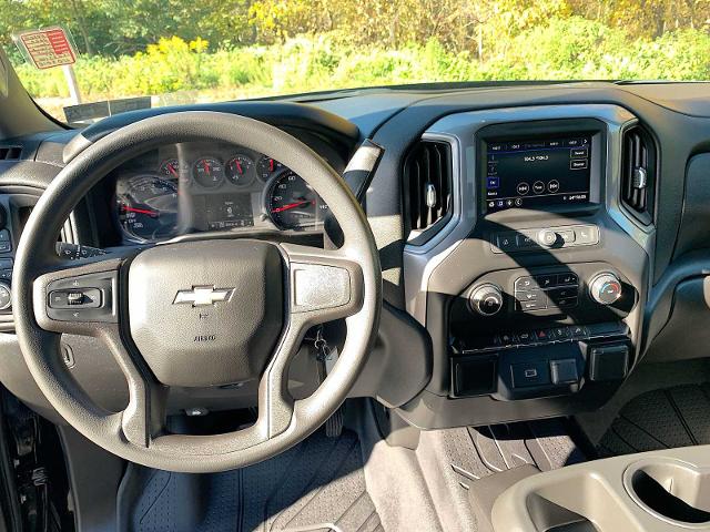 2020 Chevrolet Silverado 1500 Vehicle Photo in MOON TOWNSHIP, PA 15108-2571