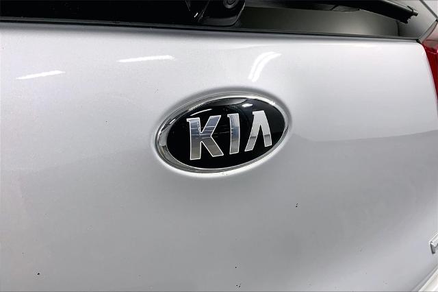 2019 Kia Niro Vehicle Photo in Lees Summit, MO 64086