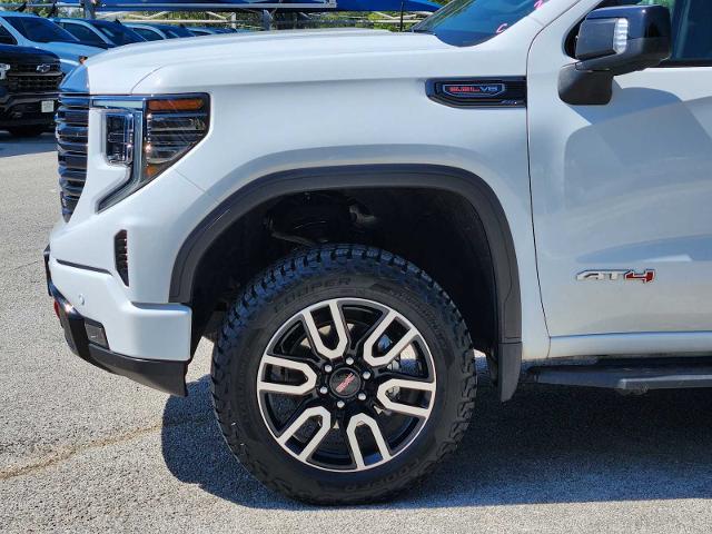 2023 GMC Sierra 1500 Vehicle Photo in DENTON, TX 76210-9321