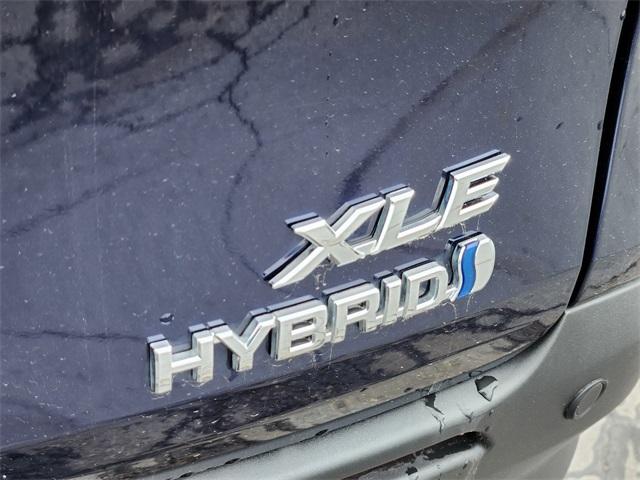 2024 Toyota Sienna Vehicle Photo in AURORA, CO 80012-4011