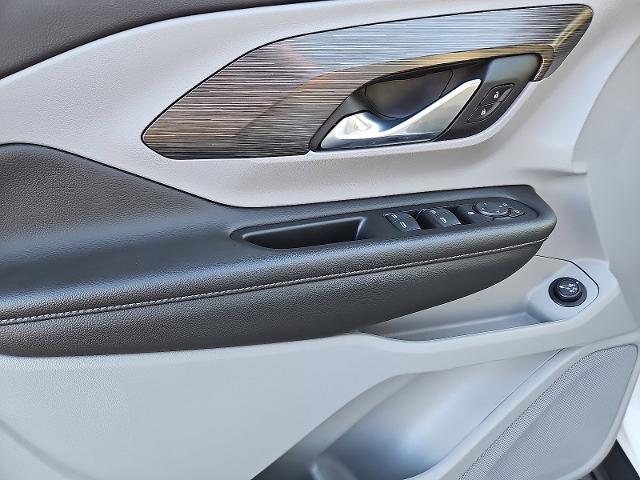 2023 GMC Terrain Vehicle Photo in TREVOSE, PA 19053-4984