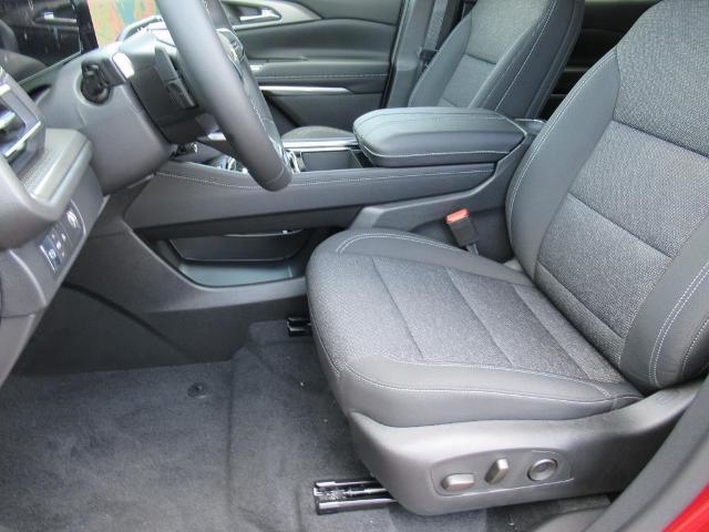 2025 Chevrolet Traverse Vehicle Photo in LEESBURG, FL 34788-4022