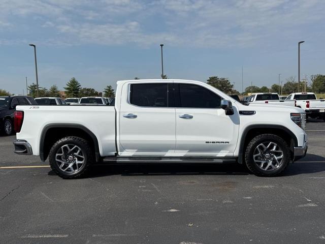 2024 GMC Sierra 1500 Vehicle Photo in COLUMBIA, MO 65203-3903