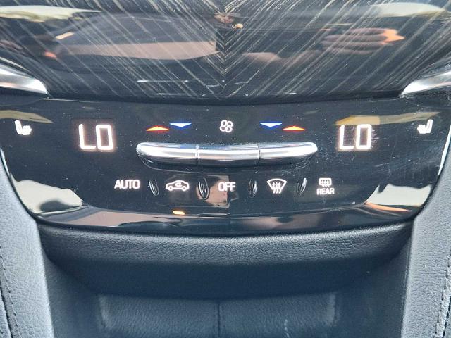 2021 Cadillac XT6 Vehicle Photo in DENTON, TX 76210-9321