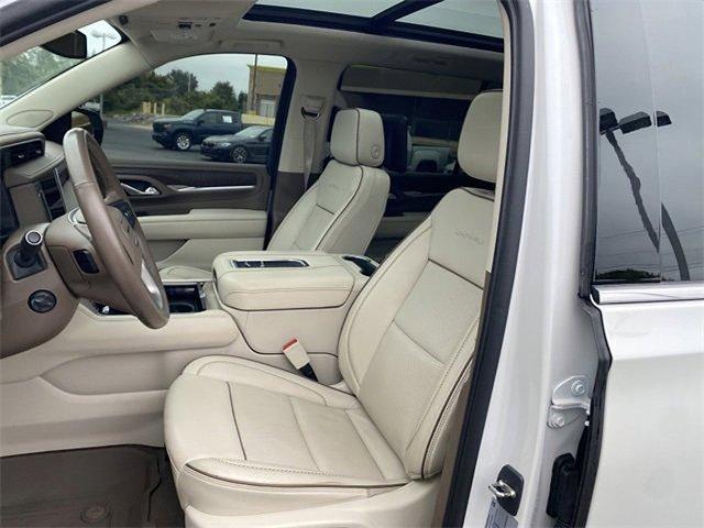 2023 GMC Yukon XL Vehicle Photo in LANCASTER, PA 17601-0000