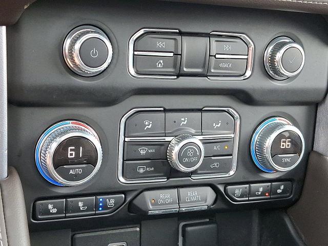 2022 GMC Yukon XL Vehicle Photo in HARRISBURG, PA 17111-1033