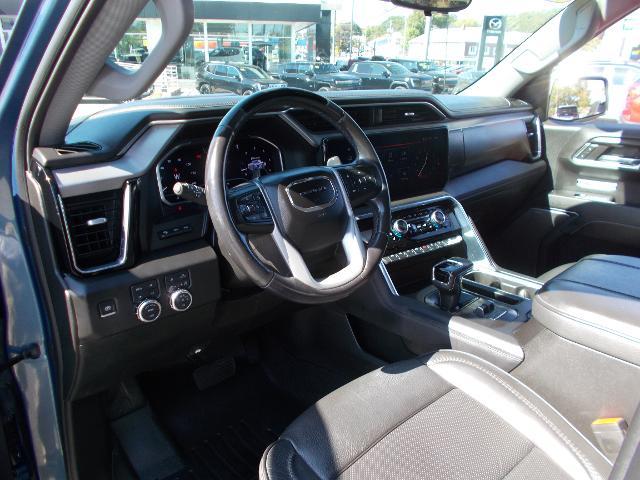 2024 GMC Sierra 1500 Vehicle Photo in LOWELL, MA 01852-4336