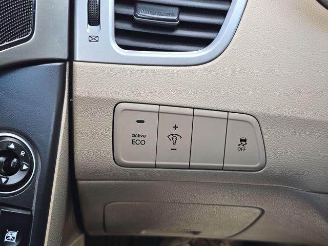 2016 Hyundai ELANTRA Vehicle Photo in Pleasant Hills, PA 15236