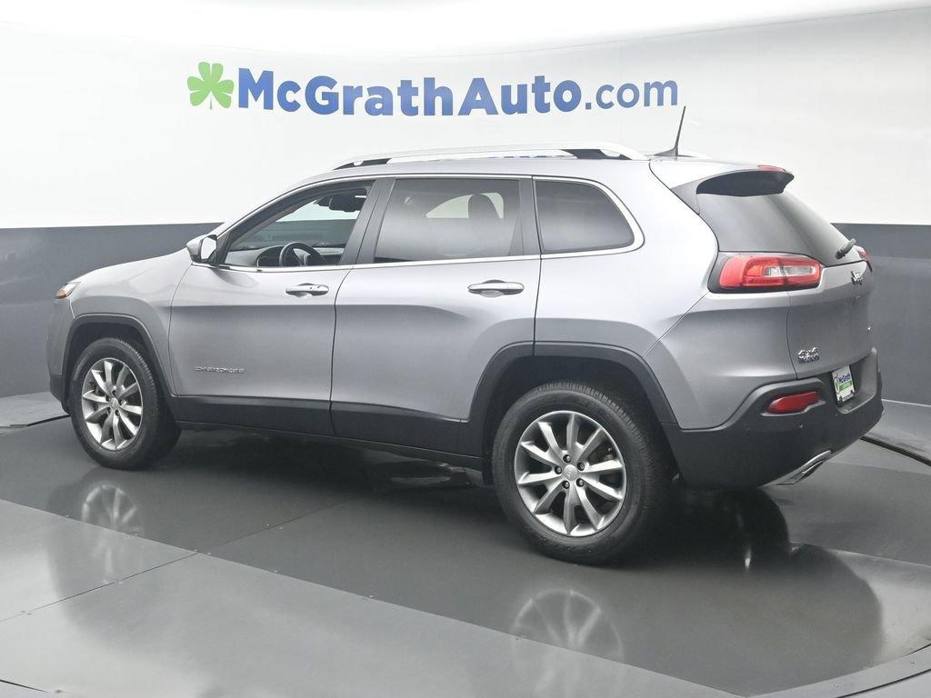 2018 Jeep Cherokee Vehicle Photo in Cedar Rapids, IA 52402