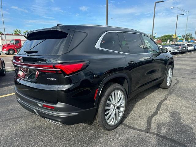 2025 Buick Enclave Vehicle Photo in COLUMBIA, MO 65203-3903