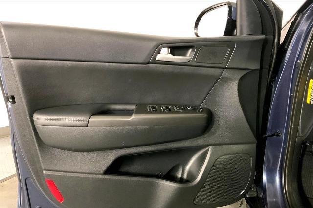 2022 Kia Sportage Vehicle Photo in Lees Summit, MO 64086