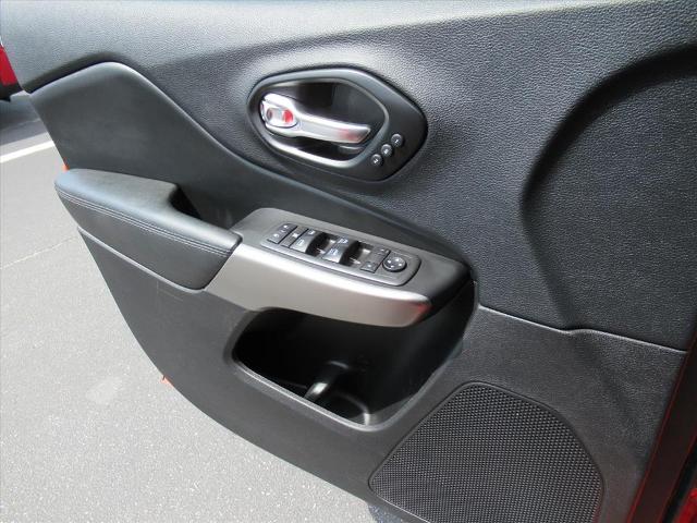 2021 Jeep Cherokee Vehicle Photo in LEESBURG, FL 34788-4022