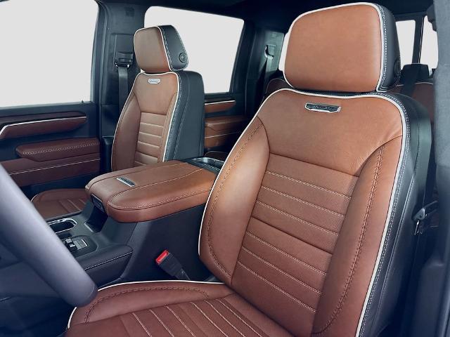 2025 GMC Sierra 3500 HD Vehicle Photo in PUYALLUP, WA 98371-4149