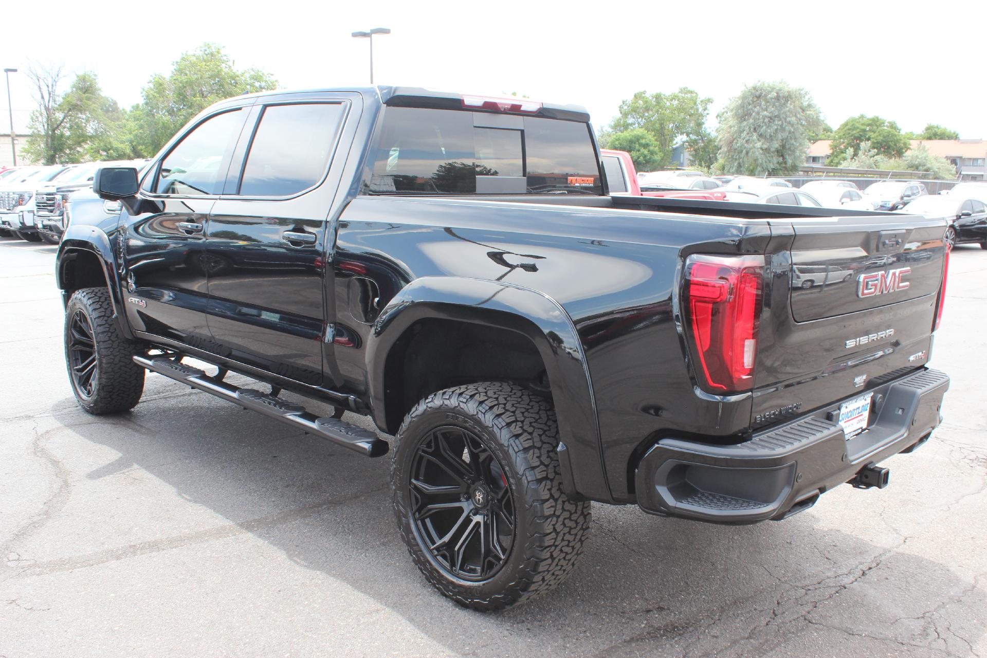 2025 GMC Sierra 1500 Vehicle Photo in AURORA, CO 80012-4011