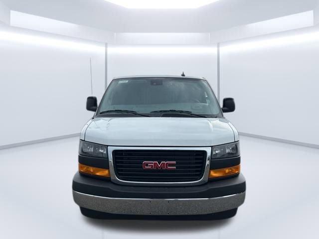 2025 GMC Savana Cargo 3500 Vehicle Photo in SAINT CLAIRSVILLE, OH 43950-8512