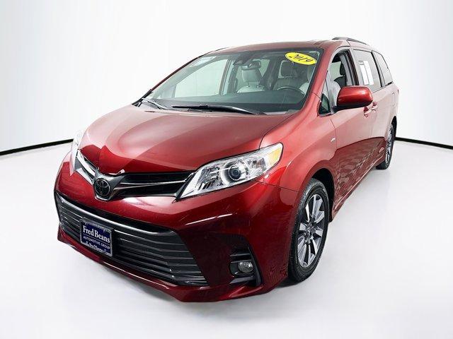 2019 Toyota Sienna Vehicle Photo in Flemington, NJ 08822
