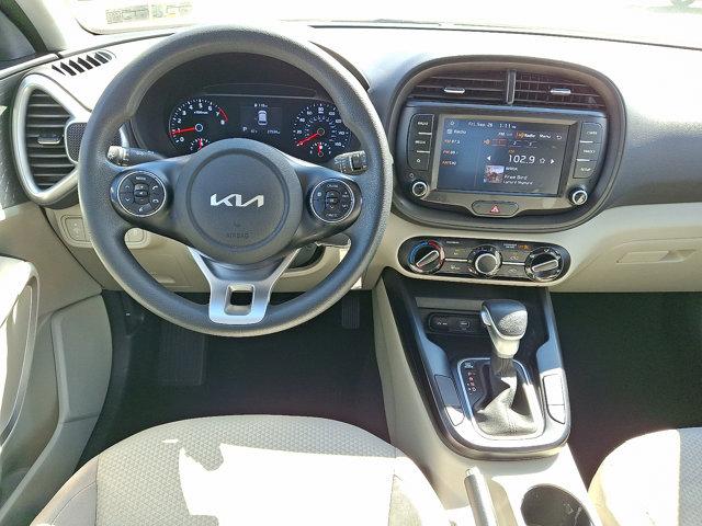 2022 Kia Soul Vehicle Photo in Philadelphia, PA 19116