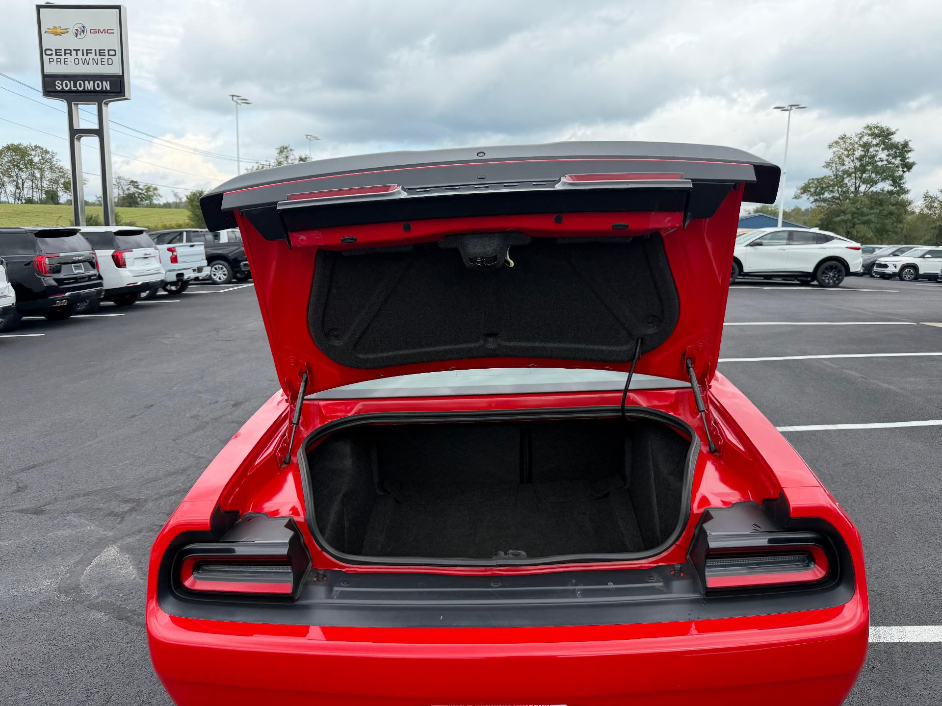 2022 Dodge Challenger photo 12 of 32