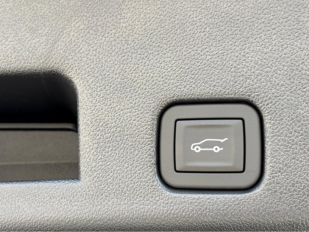 2025 Chevrolet Traverse Vehicle Photo in POOLER, GA 31322-3252