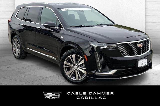 2025 Cadillac XT6 Vehicle Photo in KANSAS CITY, MO 64114-4545