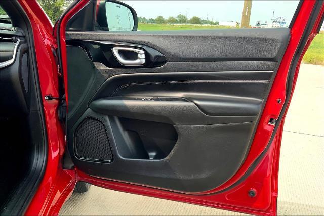 2023 Jeep Compass Vehicle Photo in TOPEKA, KS 66609-0000