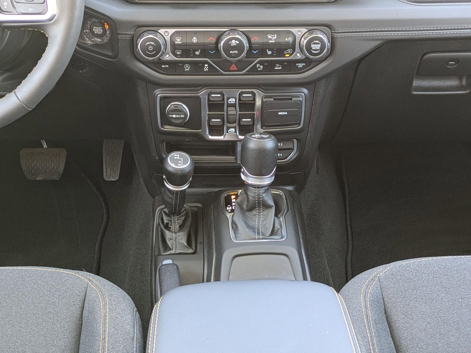 2024 Jeep Wrangler Vehicle Photo in Seguin, TX 78155