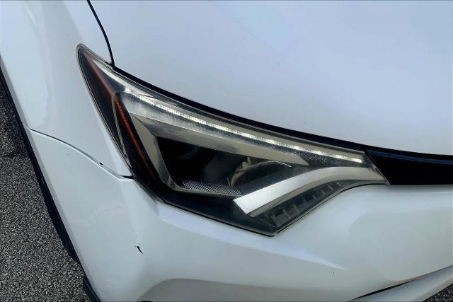 2016 Toyota RAV4 Vehicle Photo in KANSAS CITY, MO 64114-4545