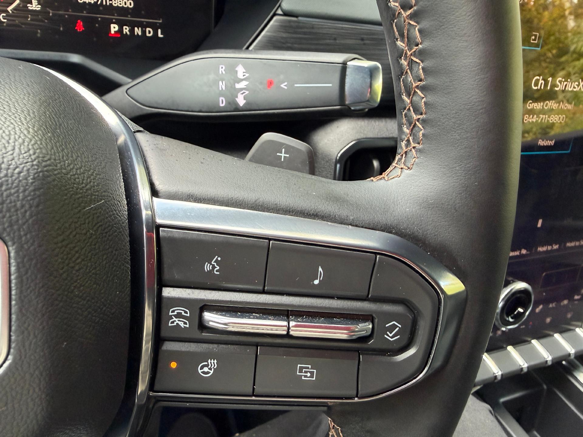 2024 GMC Acadia Vehicle Photo in LEOMINSTER, MA 01453-2952