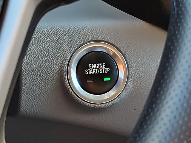 2023 GMC Terrain Vehicle Photo in TREVOSE, PA 19053-4984