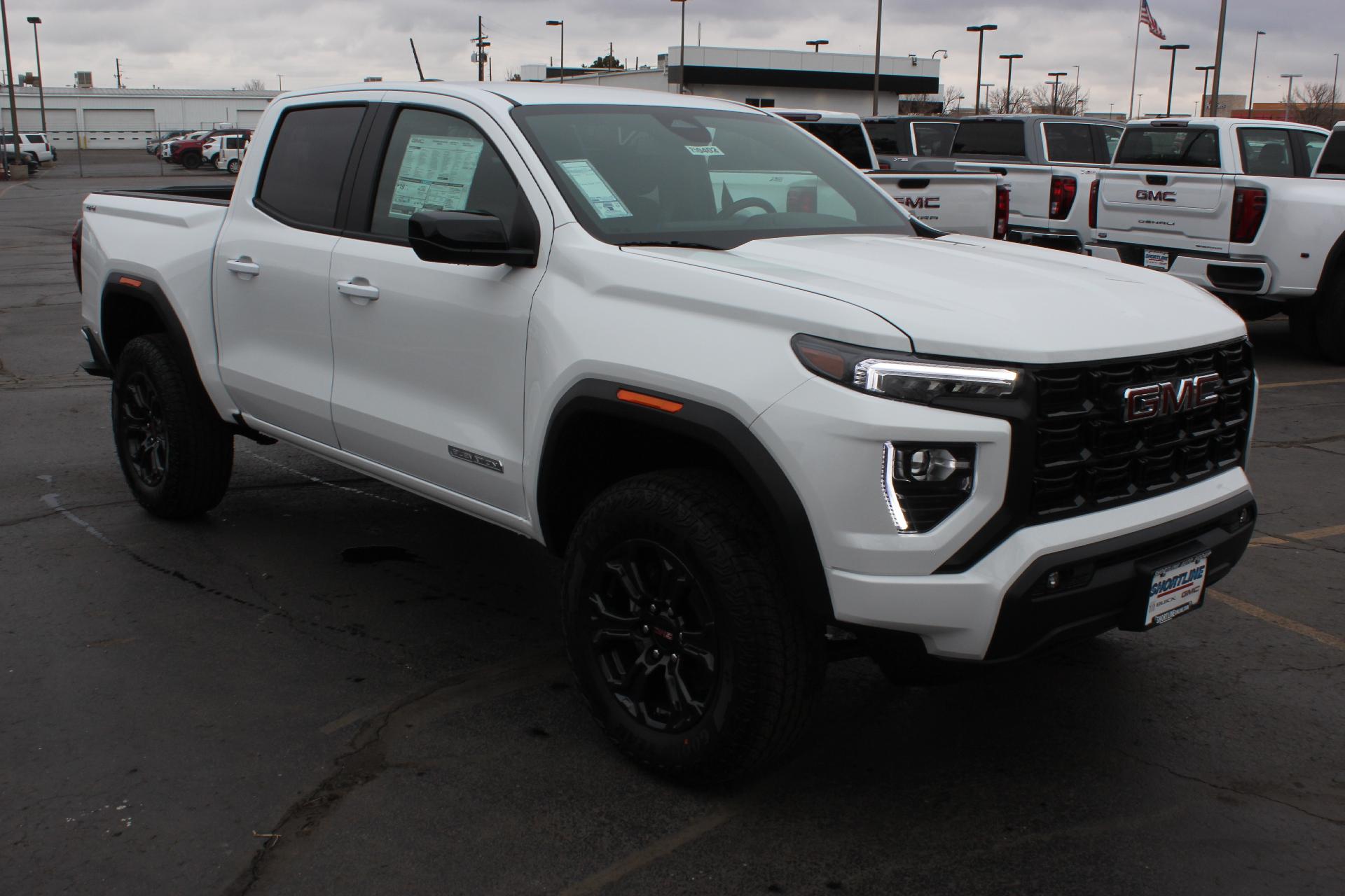 2025 GMC Canyon Vehicle Photo in AURORA, CO 80012-4011