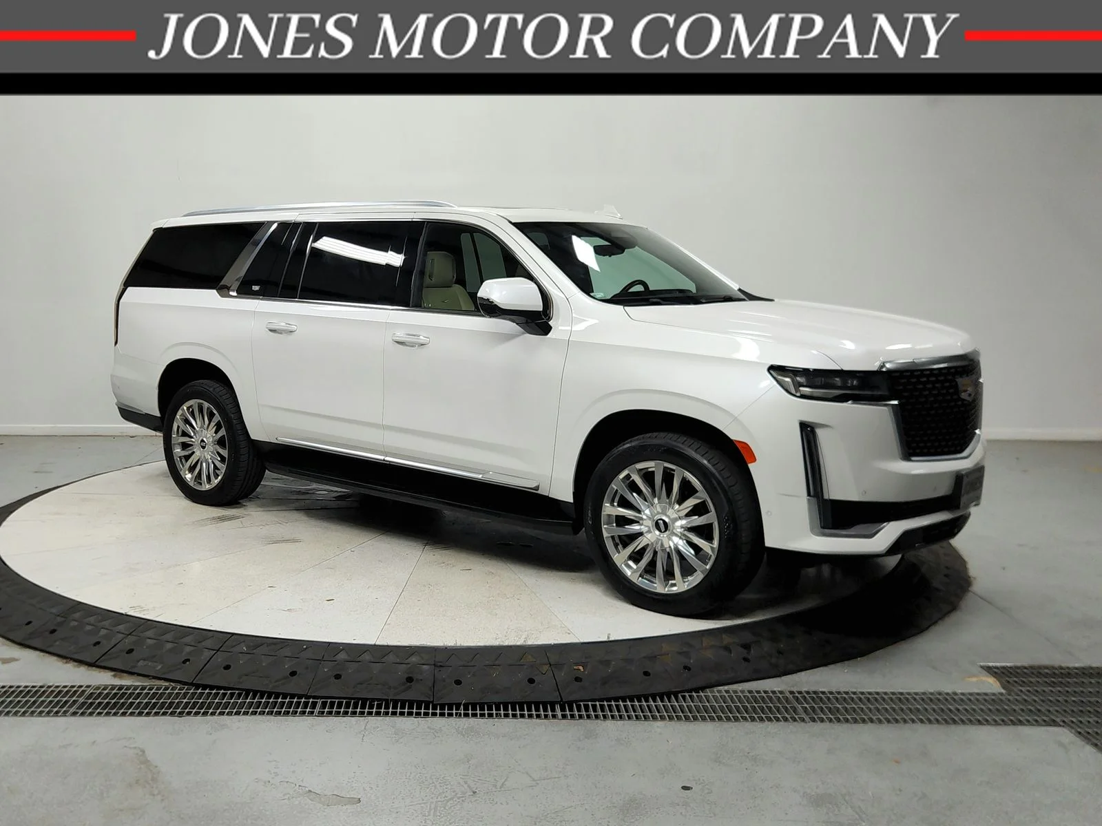 2021 Cadillac Escalade ESV Vehicle Photo in Savannah, TN 38372